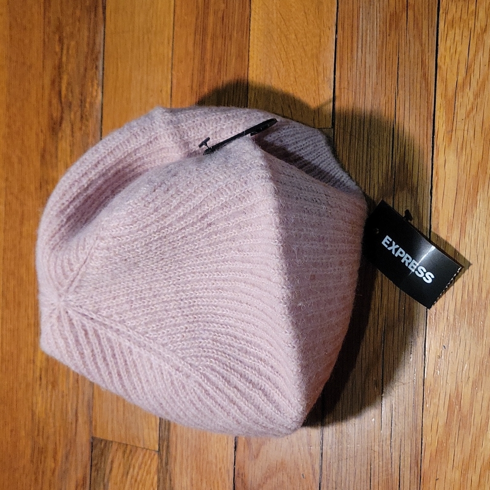Express Cozy Ribbed Beret - Picture 4 of 6